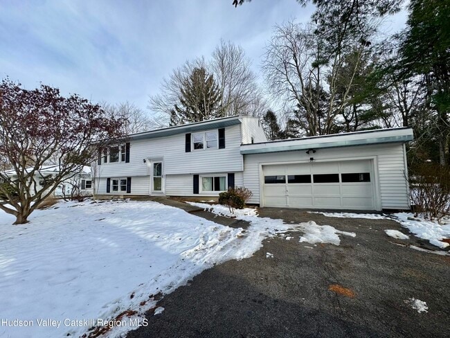 Building Photo - 18 Cherry Hill Rd