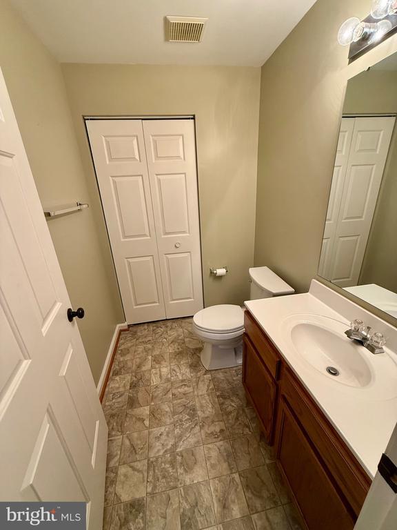 Building Photo - 3915 Carlyle Ct
