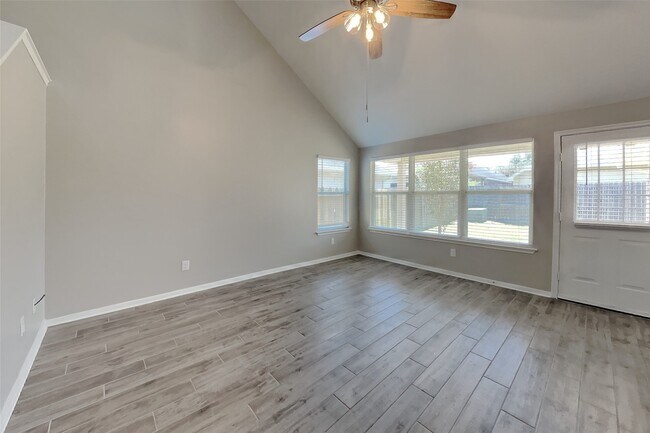 Building Photo - 3431 W Rainmill Dr