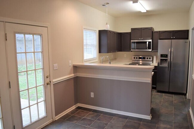 Building Photo - 21345 Aftonshire Dr