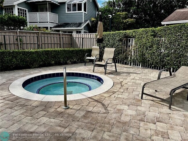 Building Photo - 5307 Buckhead Cir