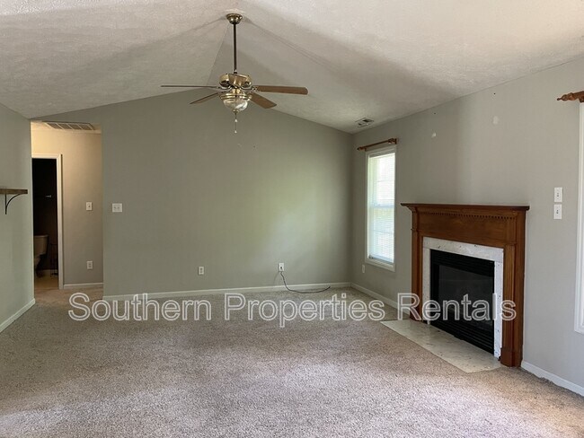 Building Photo - 15 Sandpiper Dr