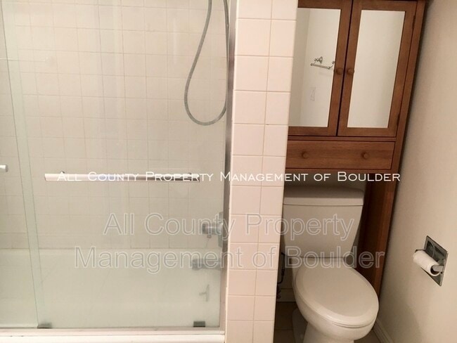 Building Photo - 3850 Paseo del Prado