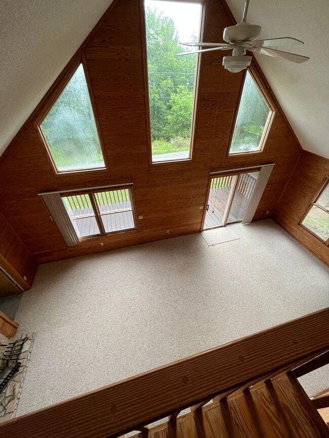 Building Photo - Ashe Lake Community Home Surrounded By Nat...