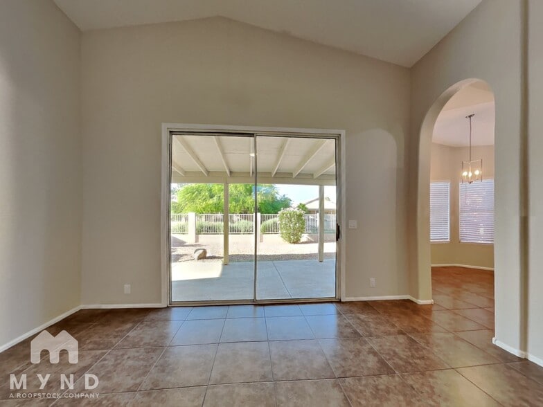 Building Photo - 11507 W Dana Ln