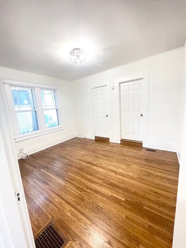 Building Photo - 1508 Clayton Ave