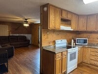 Building Photo - 9123 Stonewood Dr