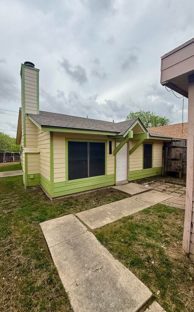 Primary Photo - 8416 Dixon Ridge Dr