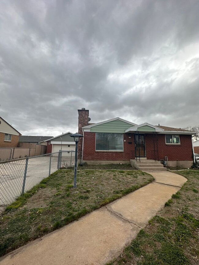 Primary Photo - Christmas on Us! 2 Bed 2 Bath Home in Clearfield + $1000 Amazon Gift Card