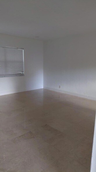 Building Photo - 1429 SW 9th St