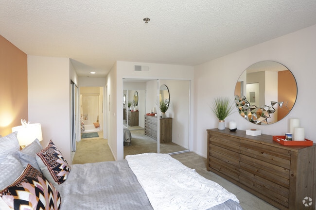 Interior Photo - La Regencia Apartments