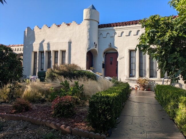 Building Photo - 6267 Commodore Sloat Dr