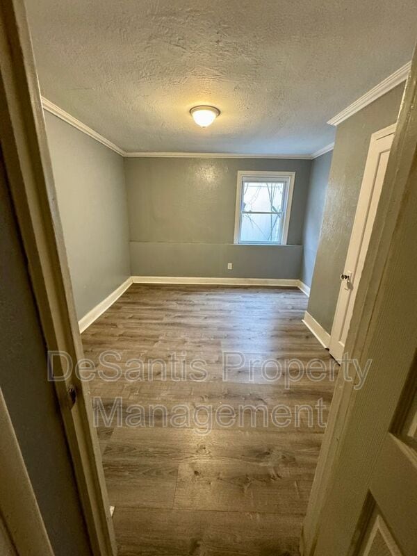 Building Photo - 1141 Brabec St