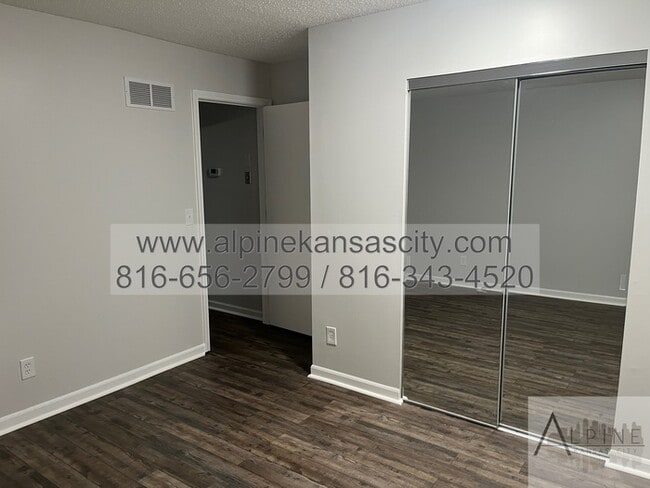 Building Photo - 2 Units Available Across from Congress Mid...