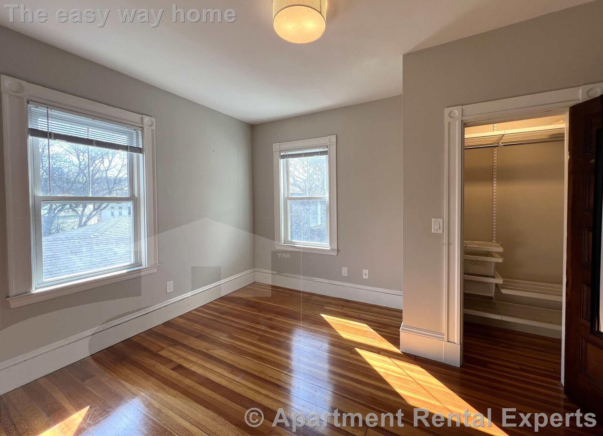 Building Photo - 107 Oxford St