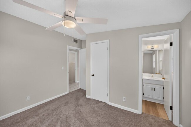 Building Photo - 87 Saratoga Cir S