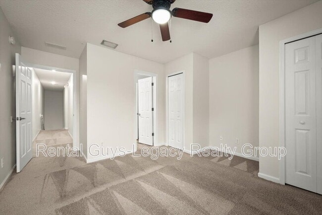 Building Photo - 512 Southbranch Dr