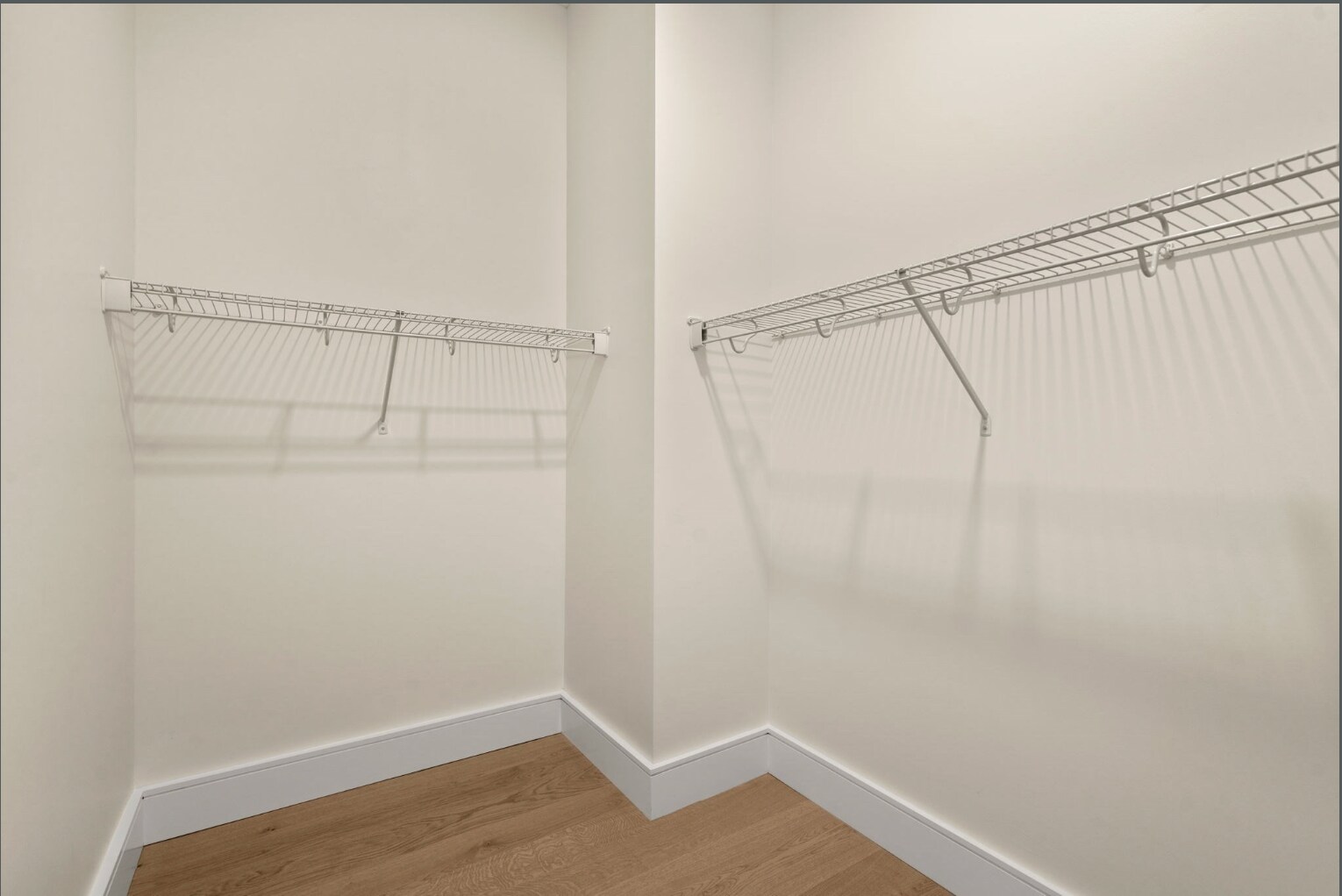 Building Photo - 305 Border St