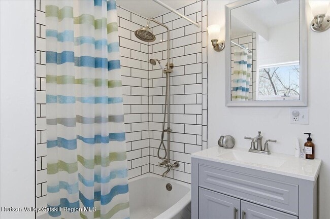 Building Photo - 5153 NY-9G