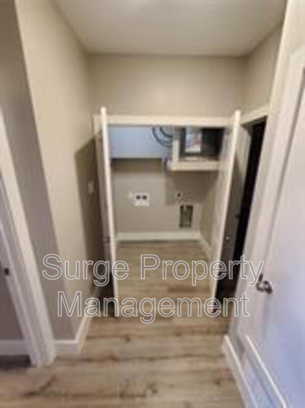 Building Photo - 13609 Pinnacle Cir W