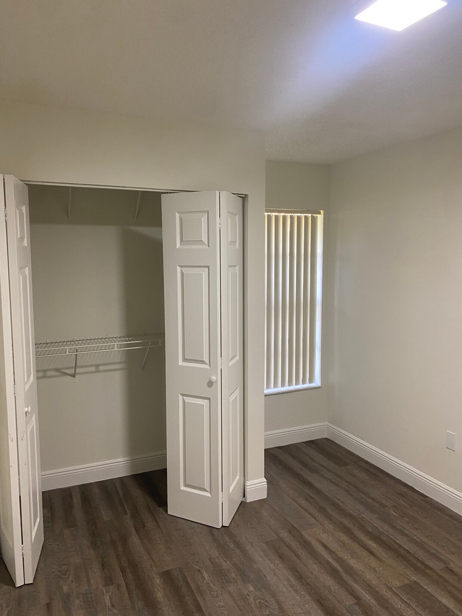 Building Photo - 1385 SW 135th Pl