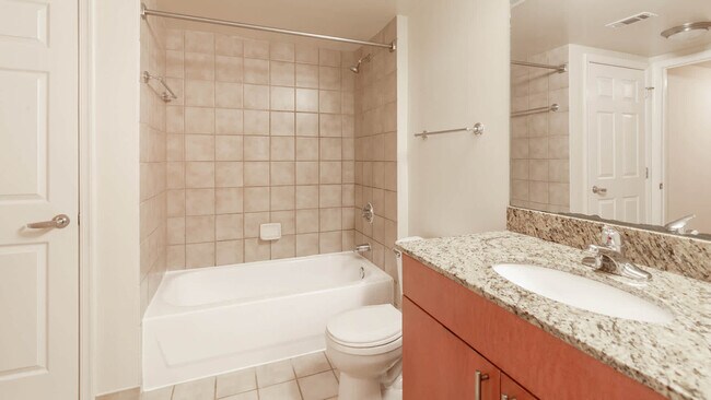 Bathroom - 2400 M
