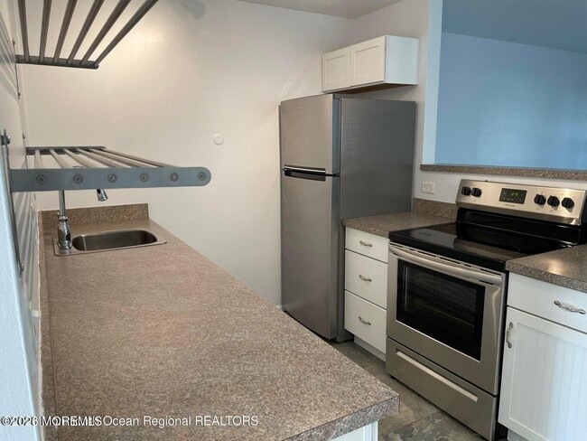 Building Photo - 393 Chesterfield Ct