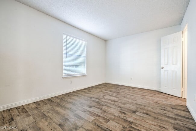 Building Photo - 3823 S Maryland Pkwy