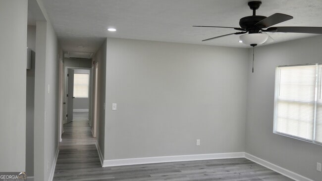 Building Photo - 2830 N Lumpkin Rd