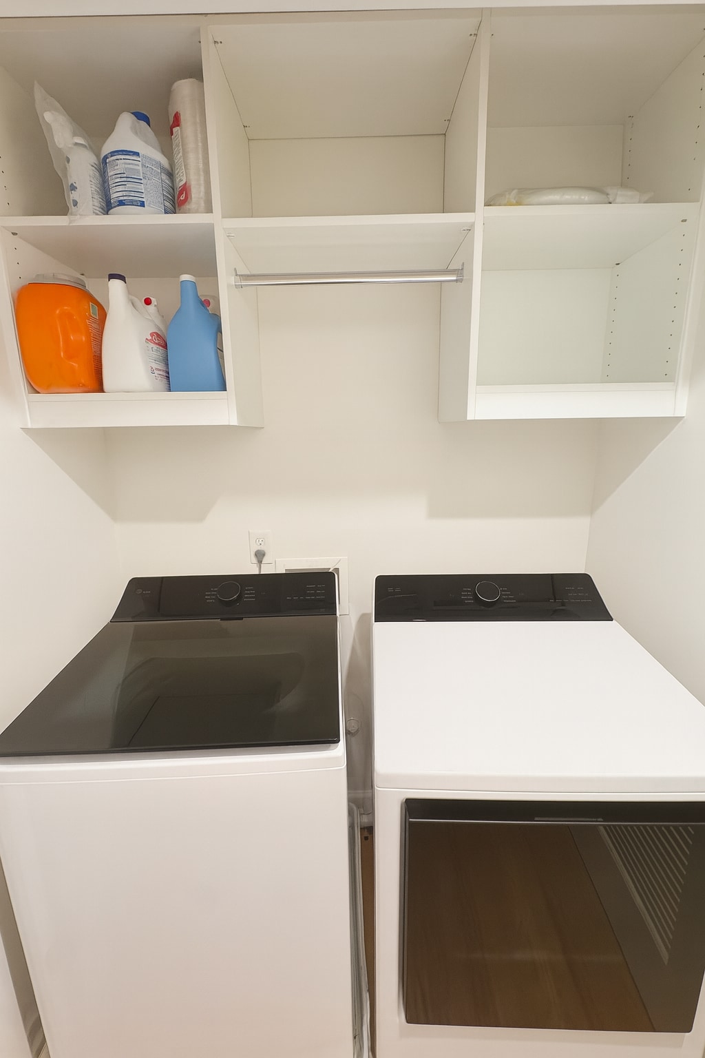 Building Photo - 250 W Bland St