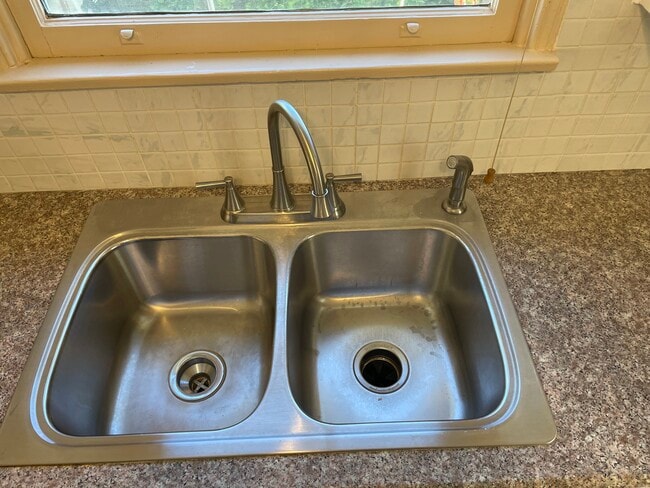 Building Photo - 9064 Mission Dr