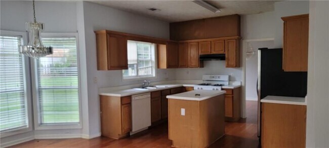 Building Photo - 3748 Jackson Bluff Dr