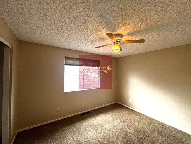 Building Photo - Home in Southwest Reno, 4 bedrooms - KAY D...