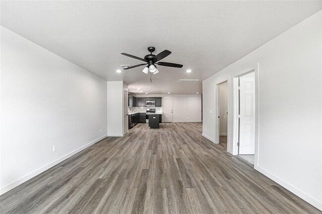 Building Photo - 1417 Mallard Dr