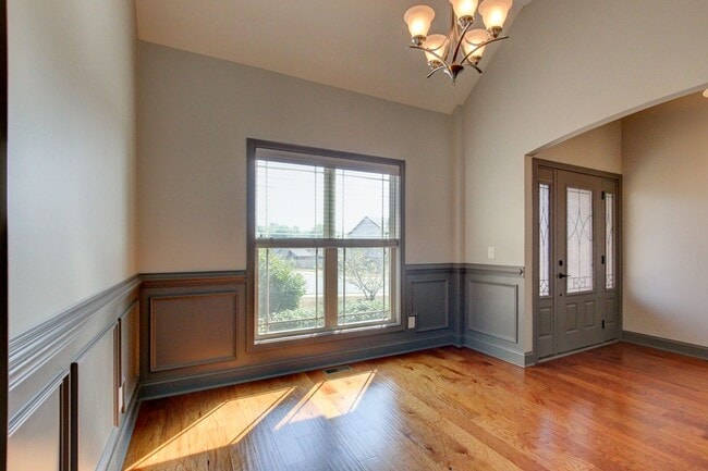 Building Photo - Sango Special.  Exit 11 Special