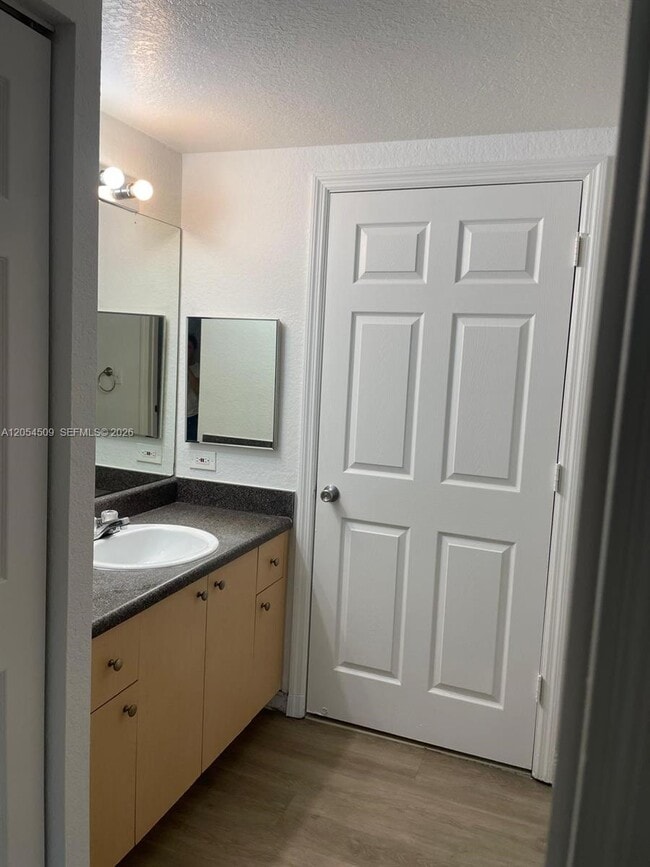 Building Photo - 2500 Centergate Dr