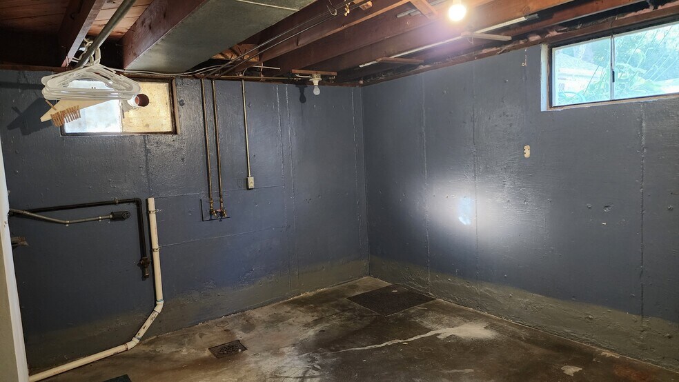 Building Photo - 4907 Heege Rd