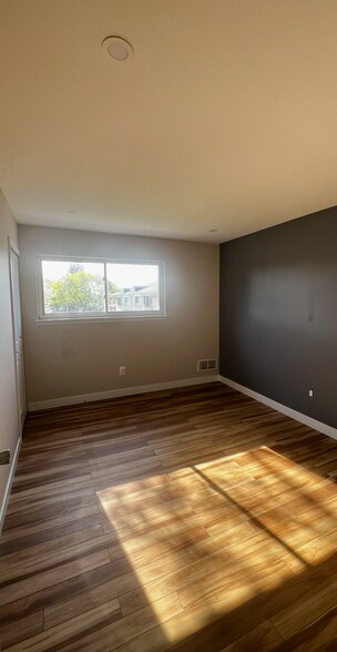 Building Photo - 8515 Winchester Dr