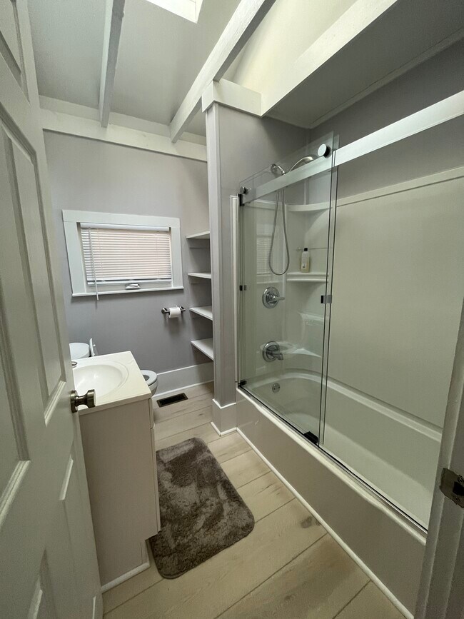 Building Photo - 315 Goldfinch Pl