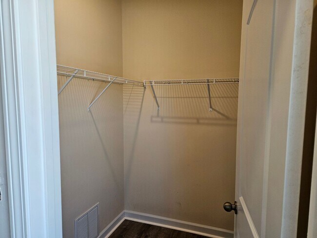 Building Photo - 3 Bedroom, 2 bath unfurnished home located in Bridgeport Community in Sneads Ferry