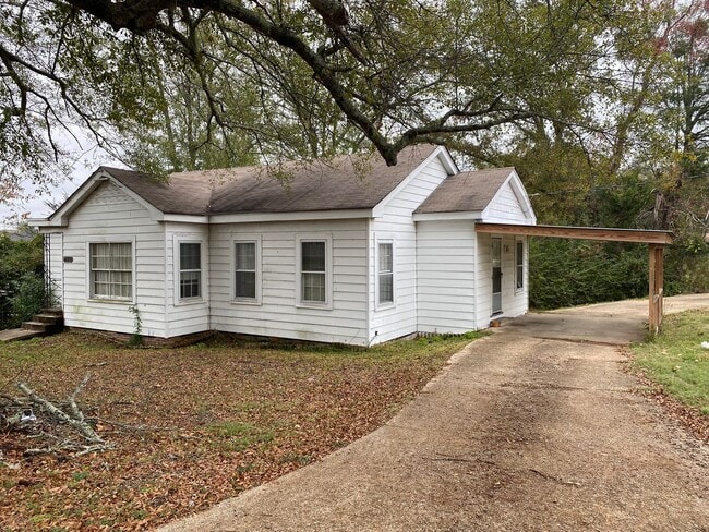 Primary Photo - 600 Minden St