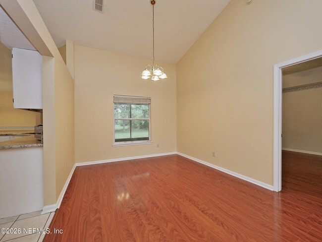 Building Photo - 12252 Lake Fern Dr