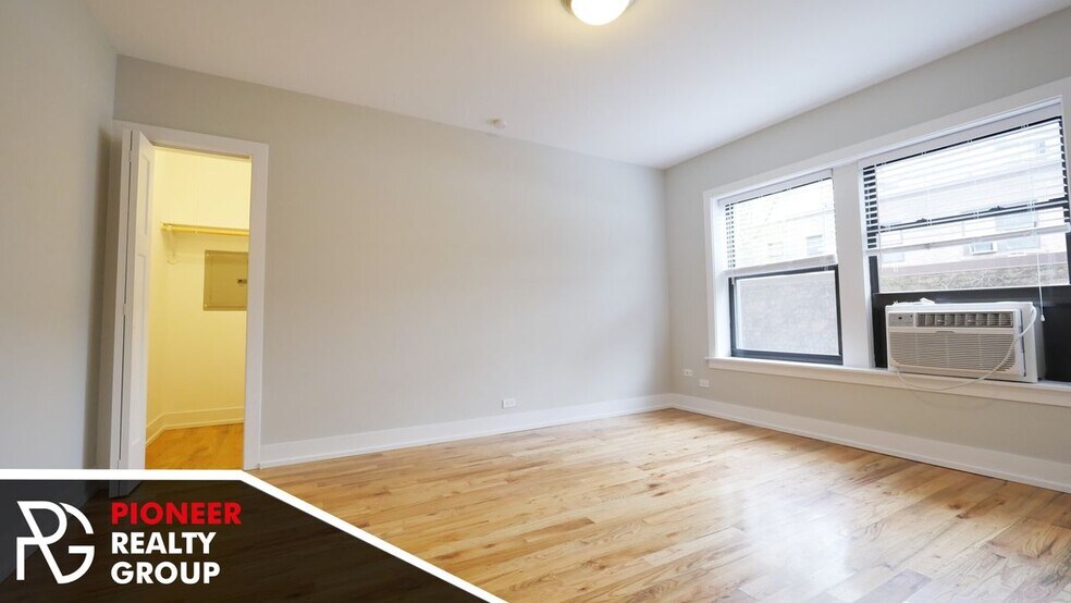 Building Photo - 550 W Arlington Pl