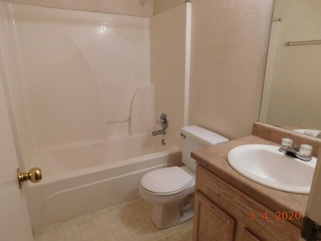 Building Photo - 2811 Cantabrian Dr