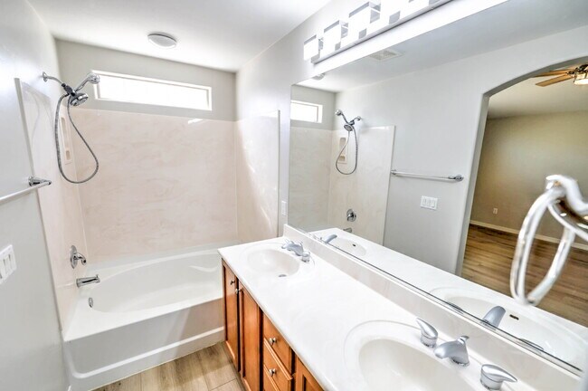 Building Photo - Newly remodeled 4 Bedroom in gated community!