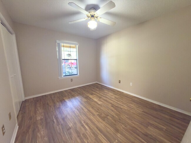 Building Photo - 2109 Bellmeade Cir