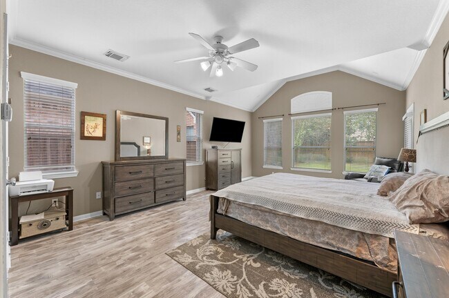 Building Photo - 1615 Noble Pointe Dr