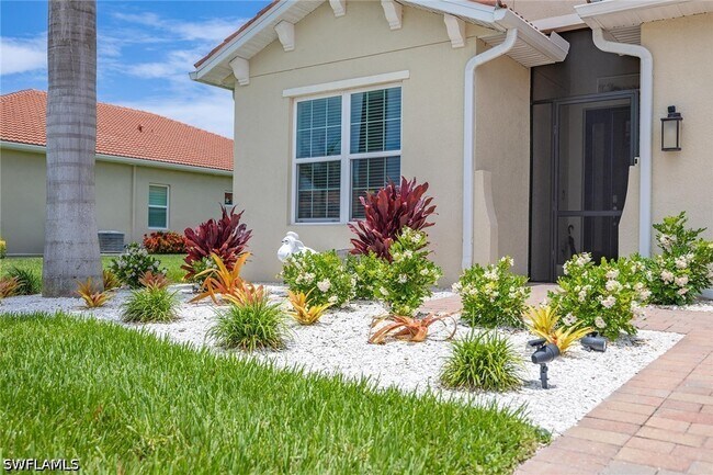 Building Photo - 18699 Ensenada Dr