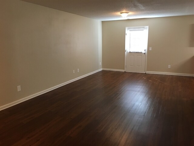 Building Photo - 13 Holly Springs Cir