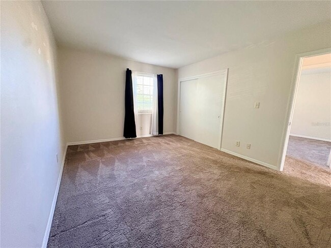 Building Photo - 204 Pompano Dr SE